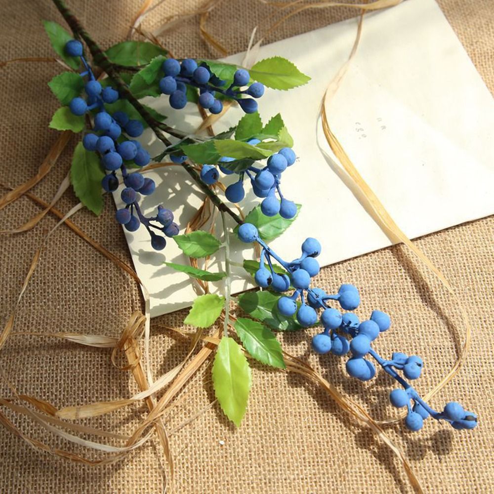 70cm Christmas Berry Branches  - Desk Setup Photo recension och pris