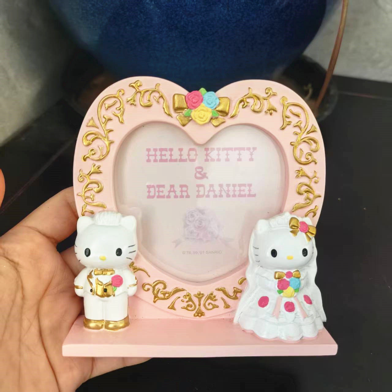 Sanrio Hello Kitty Resin Photo - Desk Setup Photo recension och pris