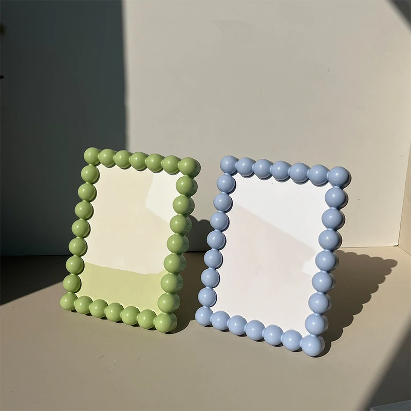 Cute Plastic Beaded Edge Photo - Desk Setup Photo recension och pris